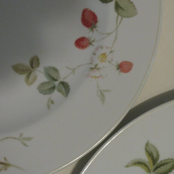 Lot of 3 Christopher Stuart Melody Hill Pattern Y0202 Dinner Plates Over 5 pound - Picture 3 of 5